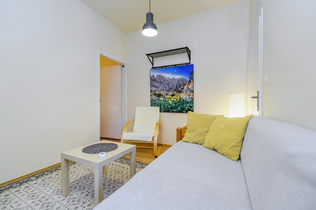 Veronika Apartament *